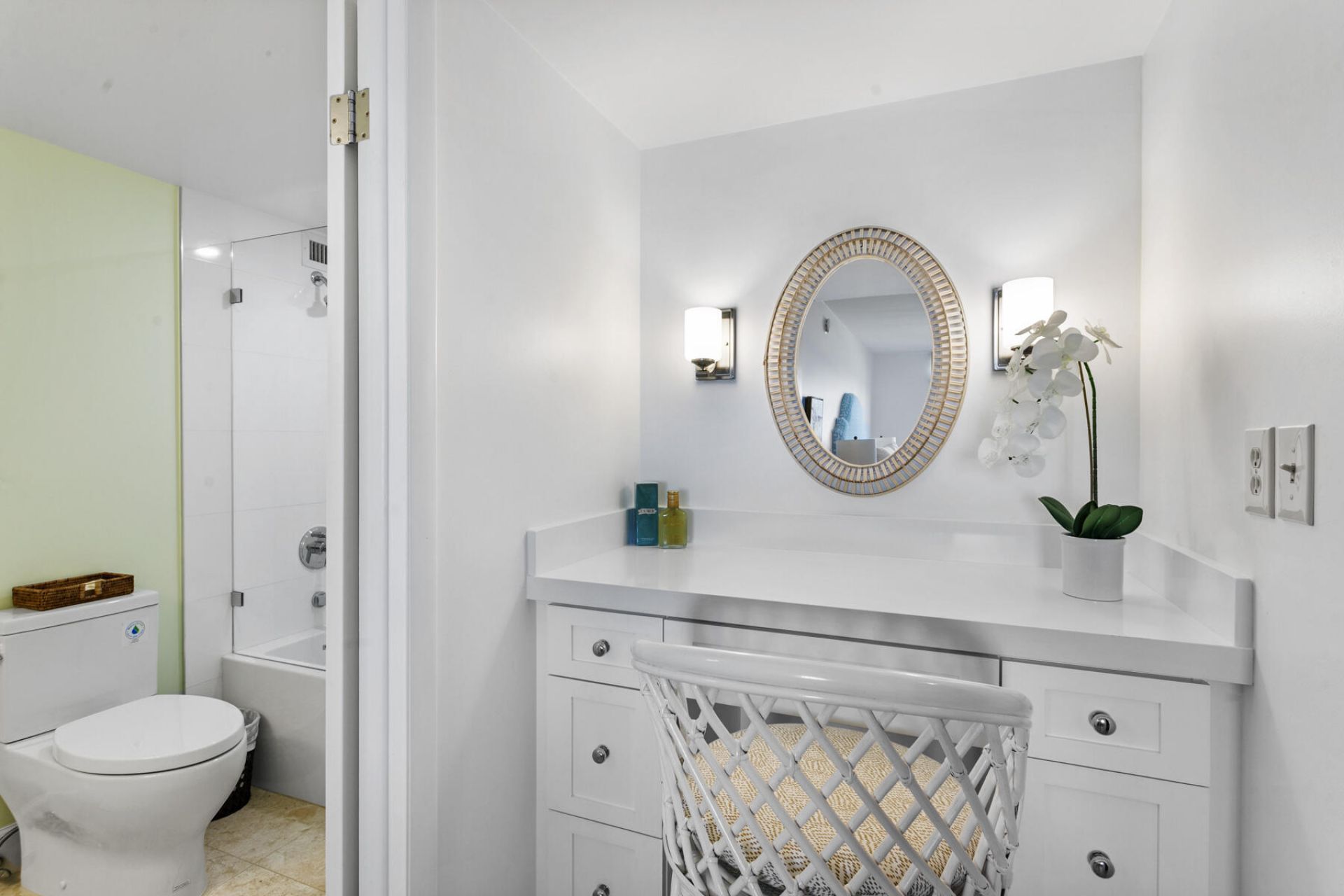 2860 S Ocean Boulevard, Unit 205, Palm Beach, FL 33480 Photo