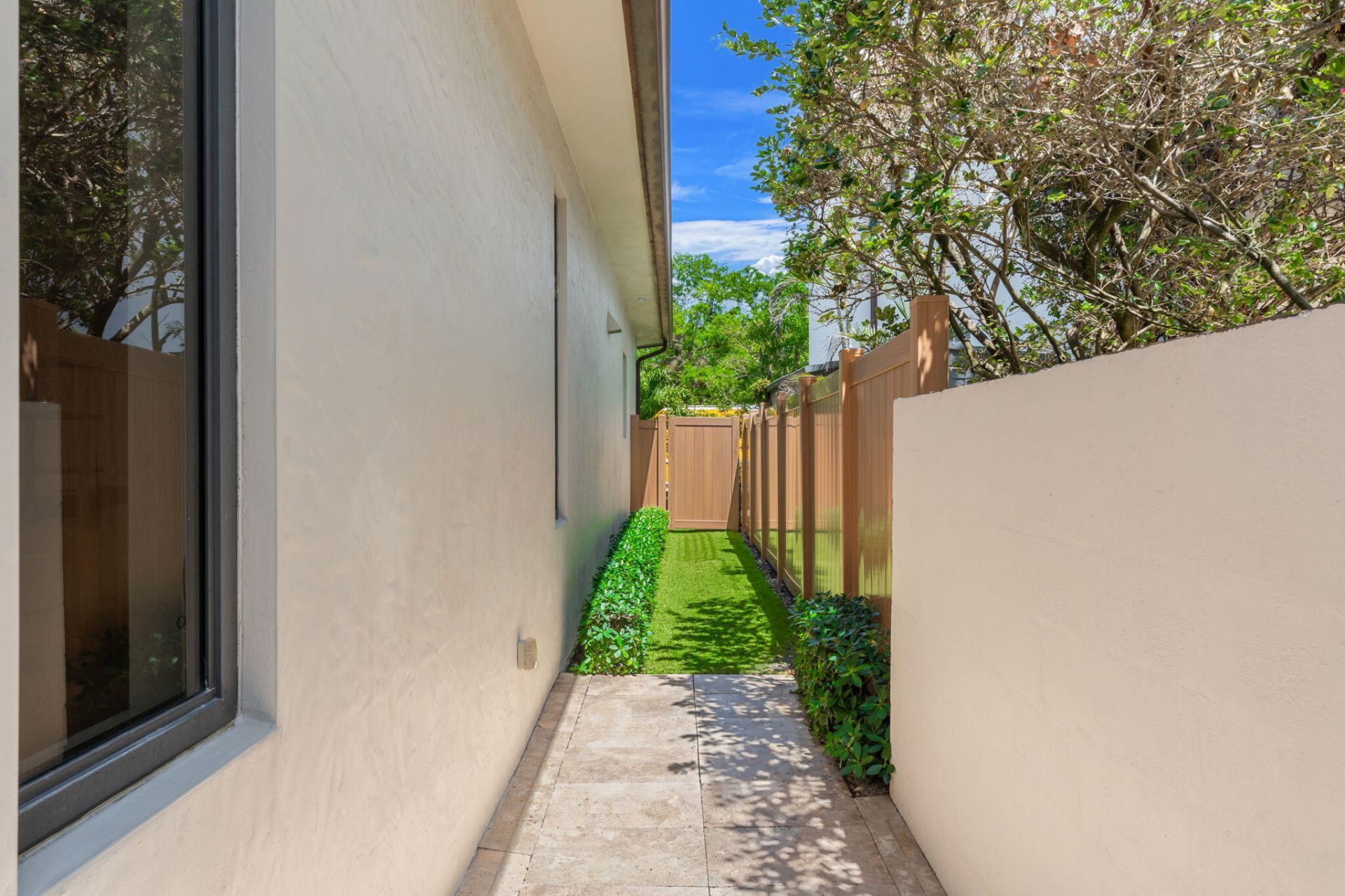 1212 Ponce De Leon Drive, Fort Lauderdale, FL 33316 Photo