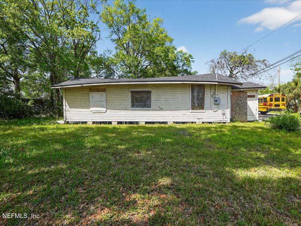 1642 FAIRFAX Street, Jacksonville, FL 32209