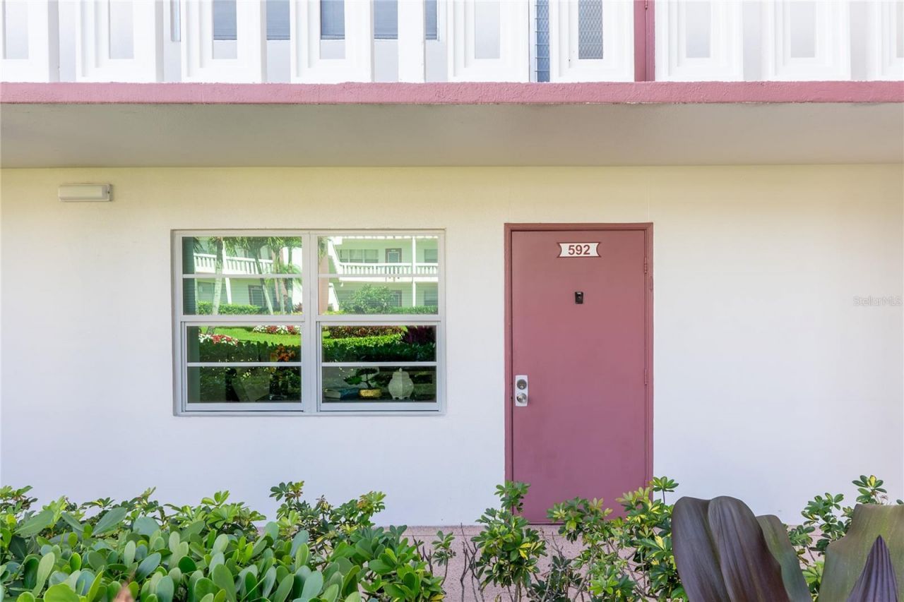 592 Fanshaw O, Unit 592-O, Boca Raton, FL 33434 Photo