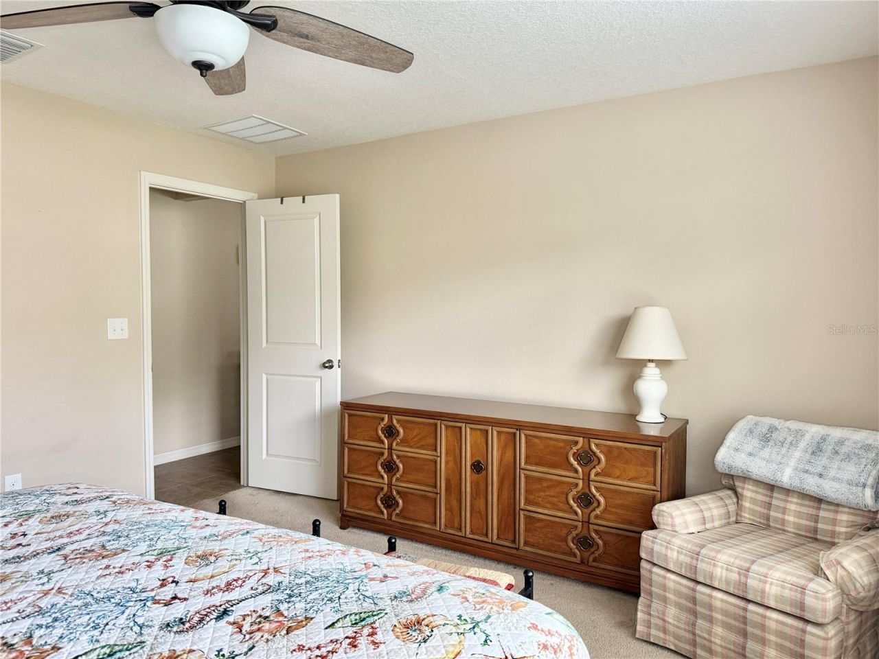 9242 Freedom Hill Dr, Seffner, FL 33584 Photo