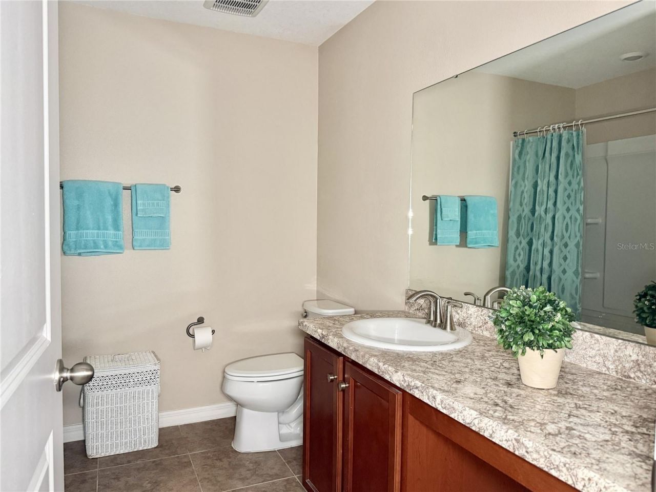 9242 Freedom Hill Dr, Seffner, FL 33584 Photo