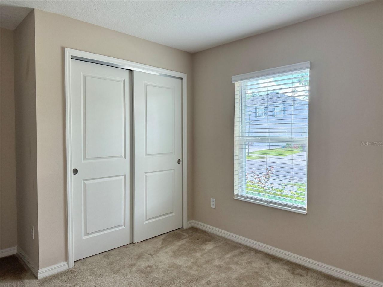 9242 Freedom Hill Dr, Seffner, FL 33584 Photo