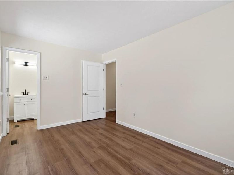 357 Halifax Drive, Vandalia, OH 45377 Photo 18