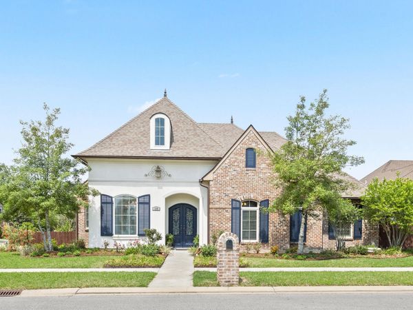 110 Fernridge Drive , Lafayette, LA 70508