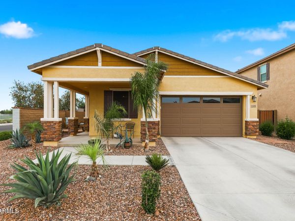 2208 E PALMDALE Lane, Gilbert, AZ 85298