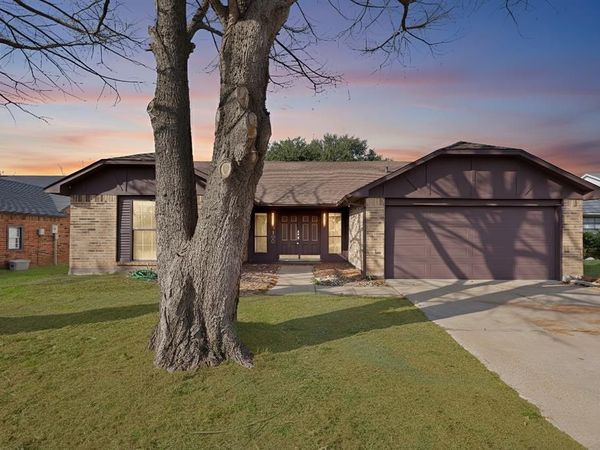 3100 Wintersmith Drive, Arlington, TX 76014