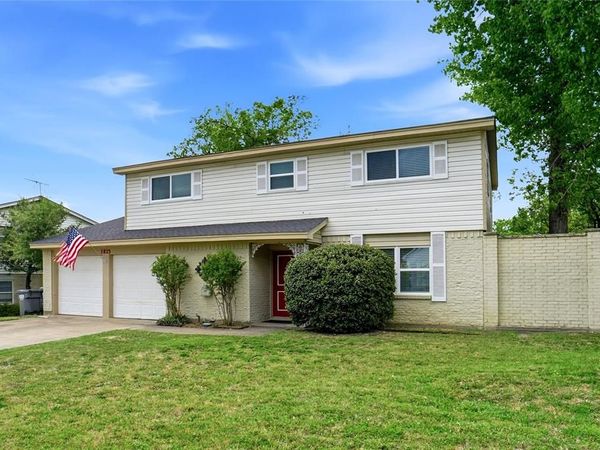 2823 Ermine Way, Farmers Branch, TX 75234