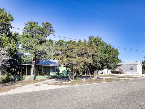 1352 Linda, Canyon Lake, TX 78133