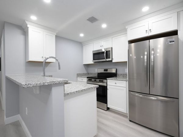 245 Elm, Unit 203, Braintree, MA 02184