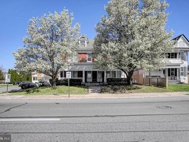 425 LINCOLN WAY WEST, CHAMBERSBURG, PA 17202