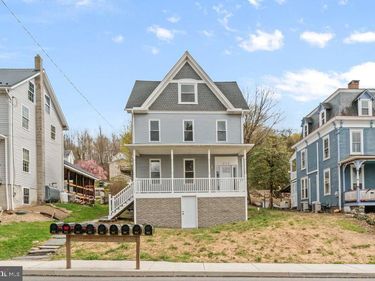 910 MAIN STREET, DELTA, PA 17314