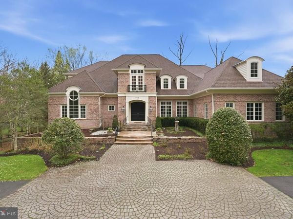 904 MACKALL AVENUE, MCLEAN, VA 22101