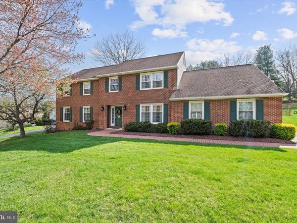 111 RAMUNNO CIRCLE, HOCKESSIN, DE 19707