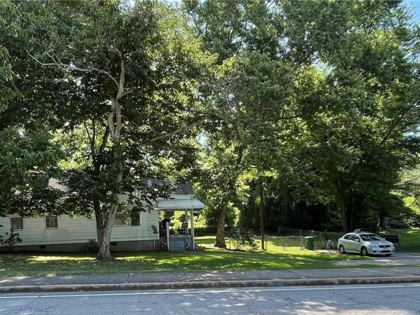 1980 Wesley Chapel Road, Decatur, GA 30035