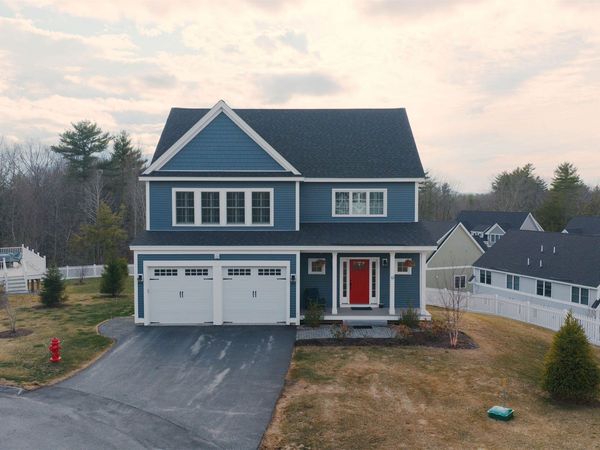 12 Summit Circle, Newmarket, NH 03857