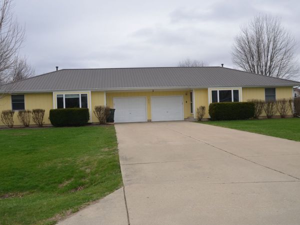 2547 N 4645th Road, Unit B, Somonauk, IL 60552