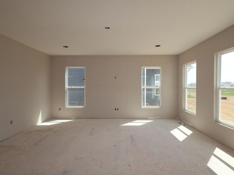 1426 Speedliner Drive, Plain City, OH 43064 Photo 3