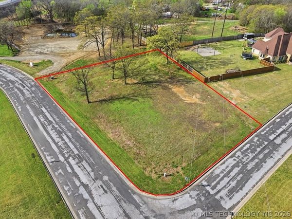 Waterford Street , Catoosa, OK 74015