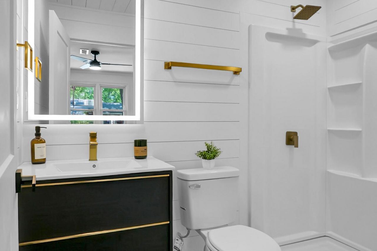 7618 Vanderbrook Place Photo 11