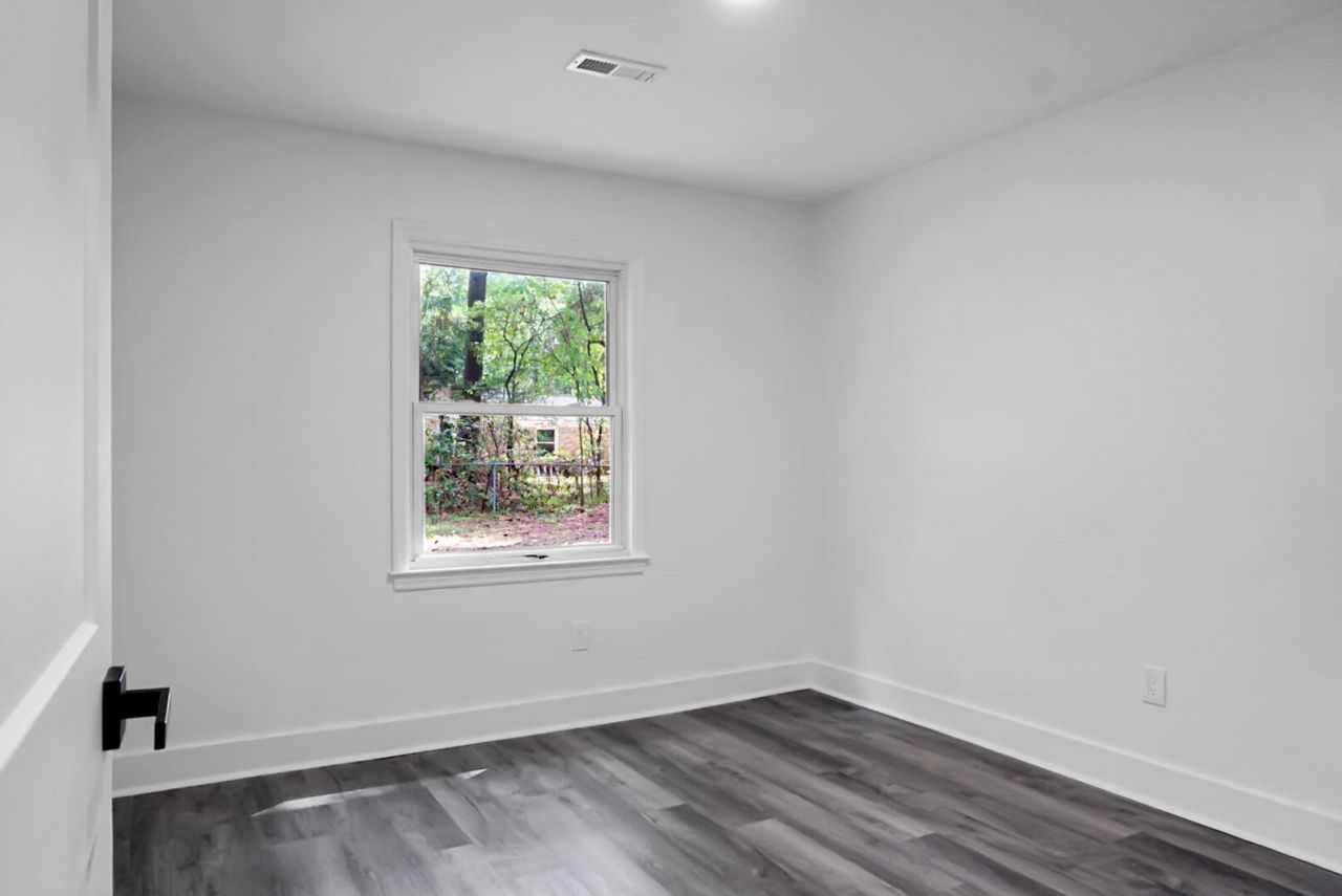 7618 Vanderbrook Place Photo 14