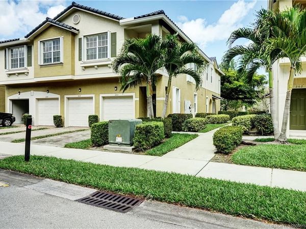 3041 SE Lexington Lakes Drive, Unit 104, Stuart, FL 34994