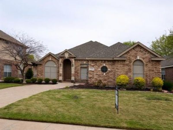 5325 Rush Creek Court, Fort Worth, TX 76244