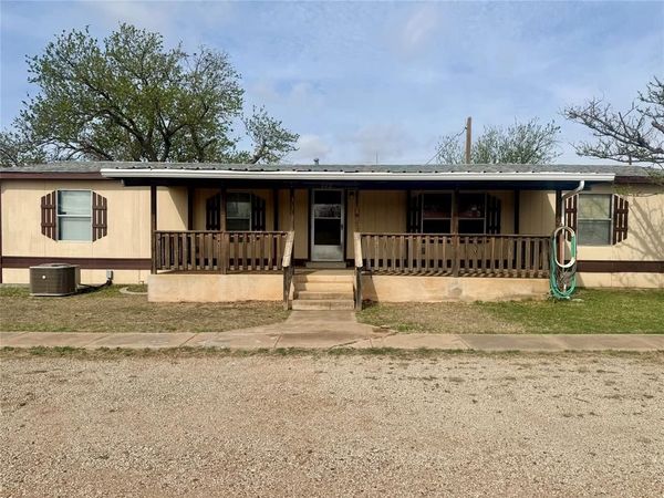 112 S Franklin Avenue , Aspermont, TX 79502