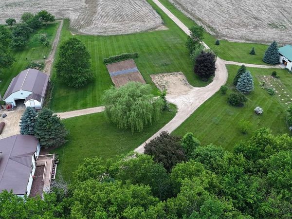 S7304 Sandusky Road, Hillpoint, WI 53937