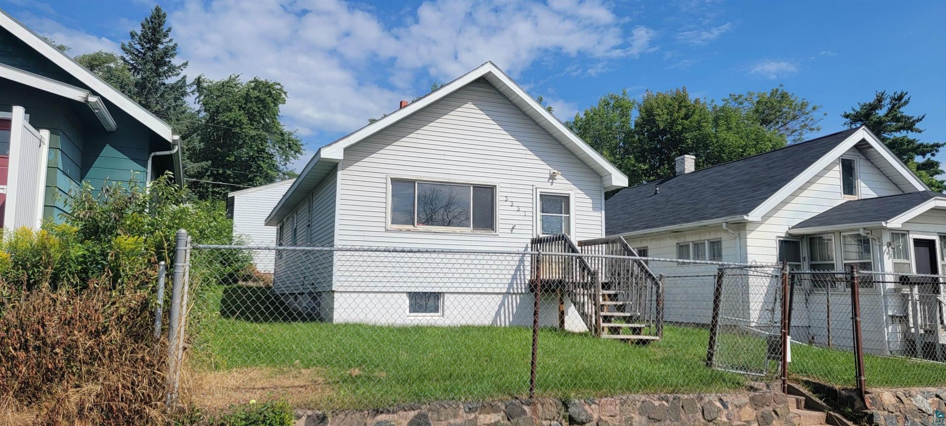 3337 Vernon St, Duluth, MN 55807 Main Photo