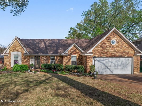6760 Southern Pine Drive, Southaven, MS 38671