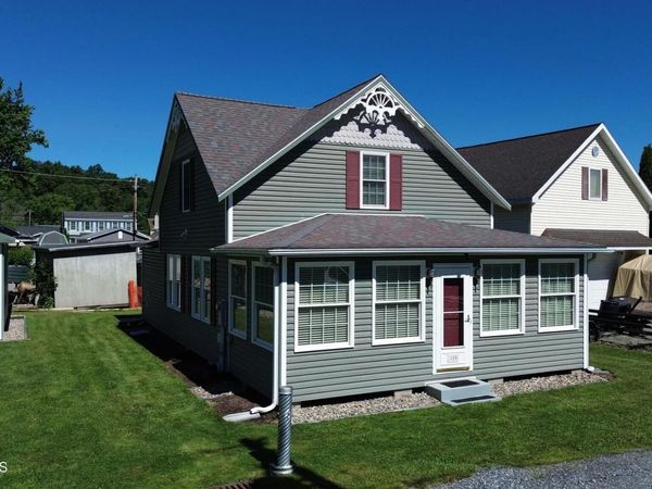 105 6th Street, Saratoga Springs, NY 12866