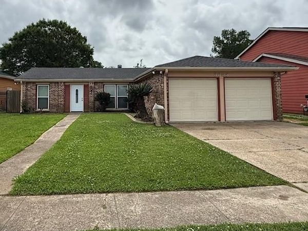 3853 ACCACIA Lane , Harvey, LA 70058