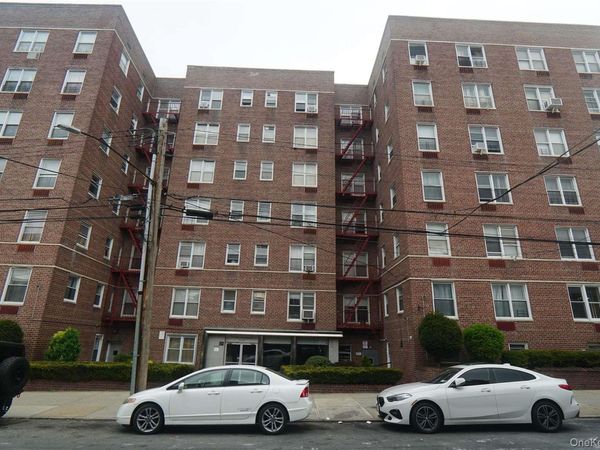 63-45 Saunders Street , Unit 3G, Rego Park, NY 11374