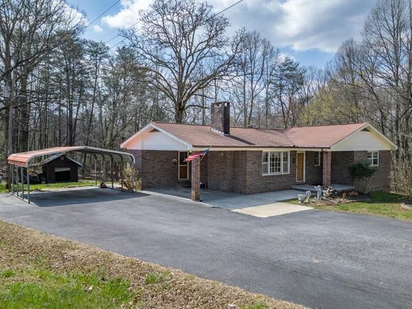 1266 Ford Road, Warne, NC 28909