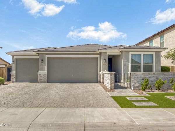 17976 W ASHLEY Drive, Goodyear, AZ 85338