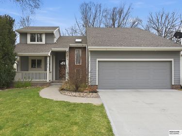 15217 Summerwood Drive , Omaha, NE 68137