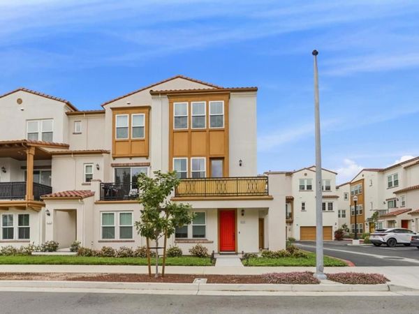 625 Los Castanos Drive, Unit 42, Morgan Hill, CA 95037