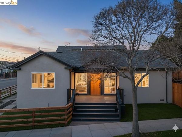 2151 Santa Rita St, Oakland, CA 94601