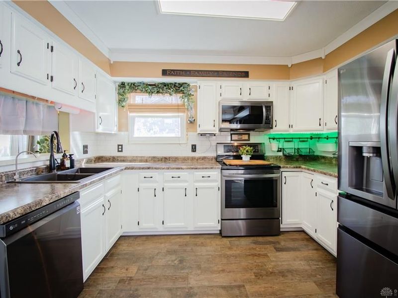 4219 Sugar Leaf Drive, Bellbrook, OH 45440 Photo 17