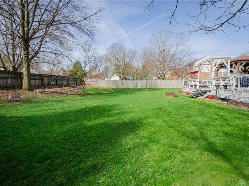 4219 Sugar Leaf Drive, Bellbrook, OH 45440 Photo 9