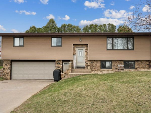 243 Maureen Avenue, Dickeyville, WI 53808