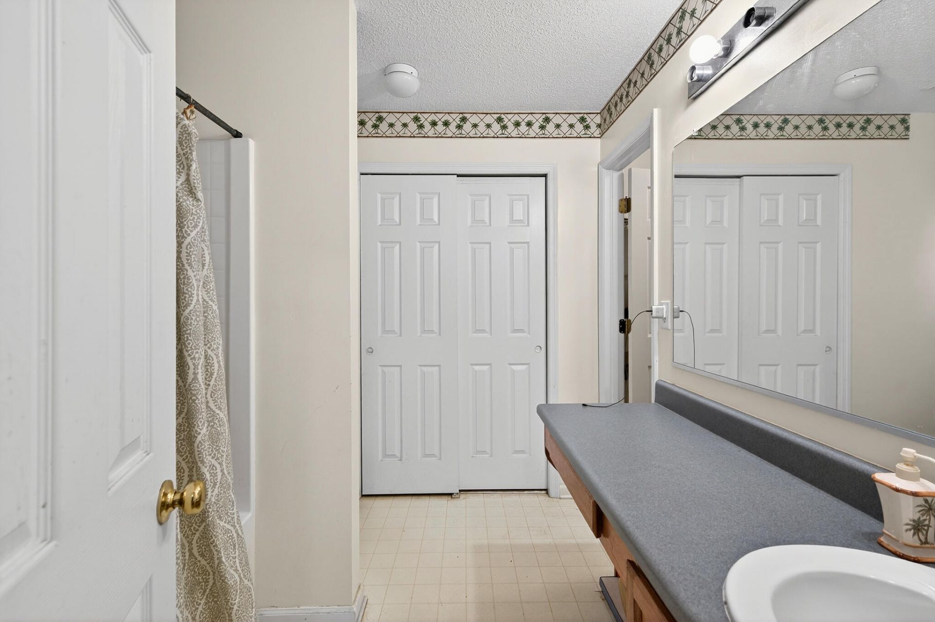 319 Truluck Drive Photo 11