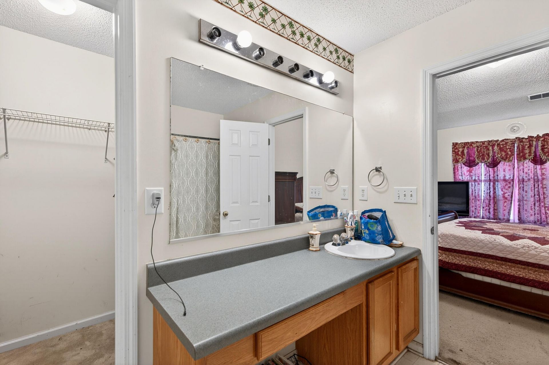 319 Truluck Drive Photo 12