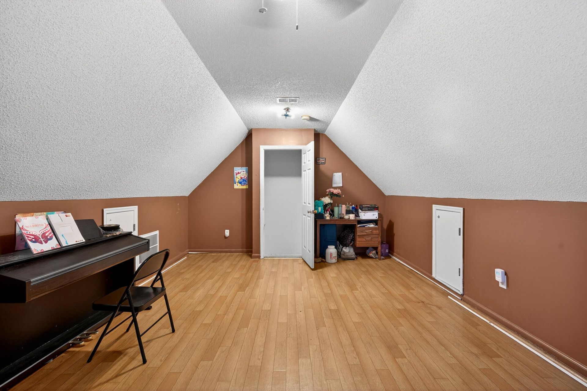 319 Truluck Drive Photo 17