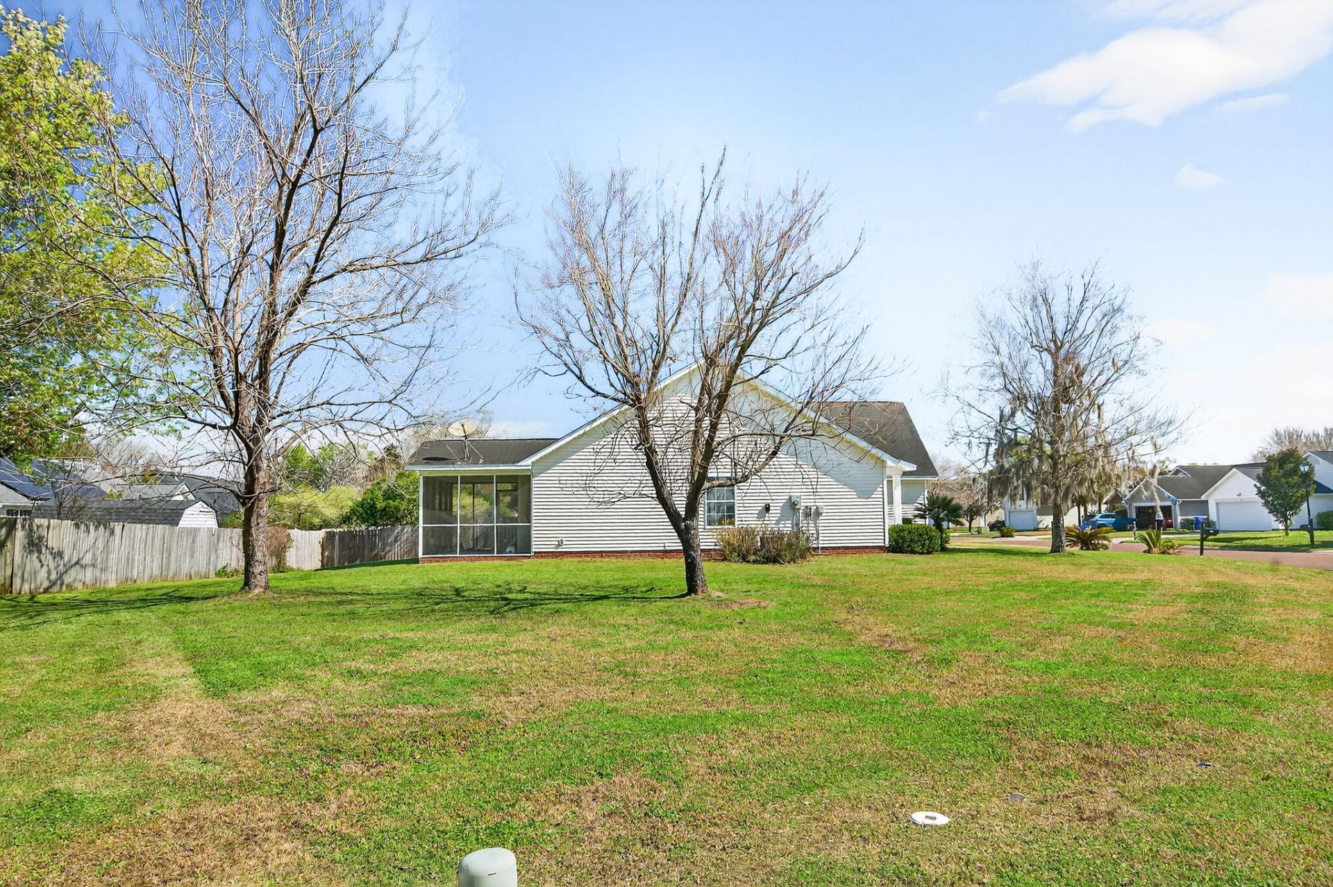 319 Truluck Drive Photo 23