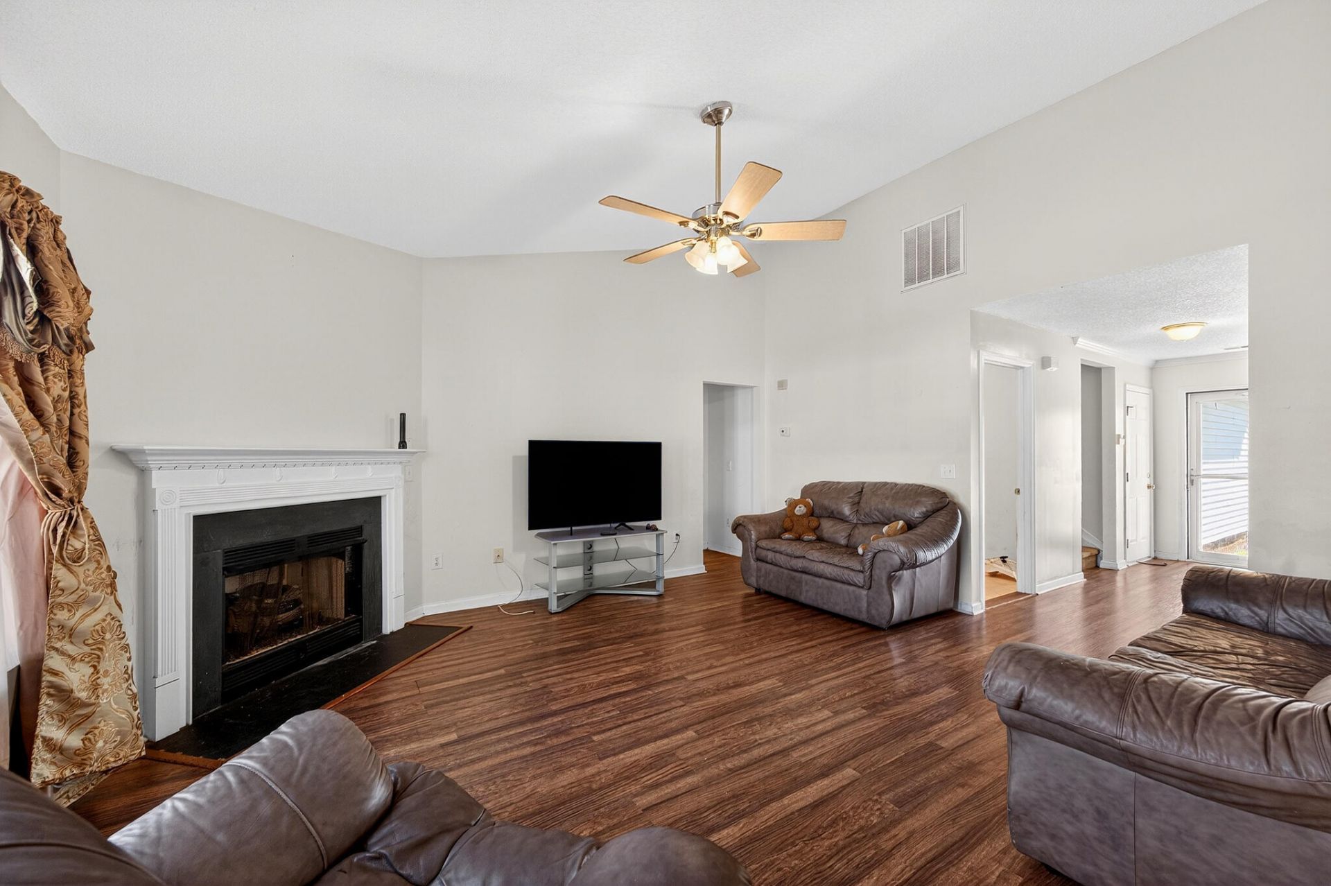 319 Truluck Drive Photo 5