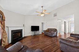 319 Truluck Drive photo 4