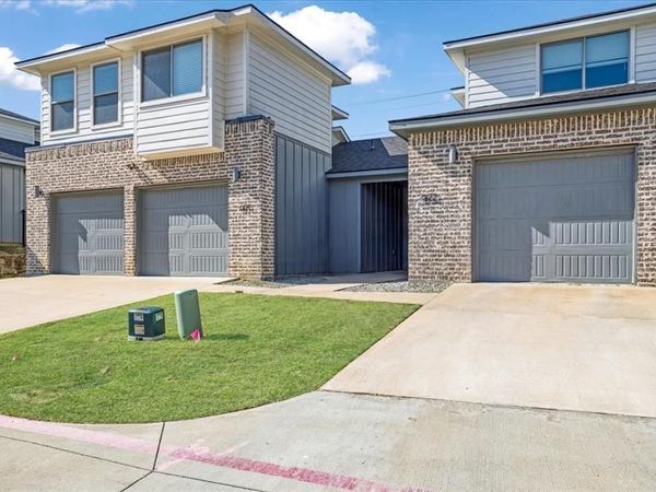 3060 W Crawford Street , Unit 601, Denison, TX 75020