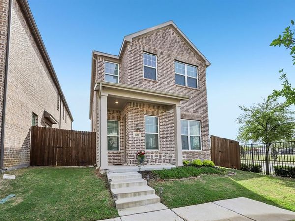 6201 Queens Path, North Richland Hills, TX 76180